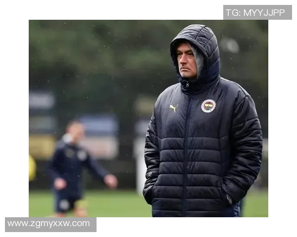 穆里尼奥力挺球员，坚信团队实力能够赢得胜利